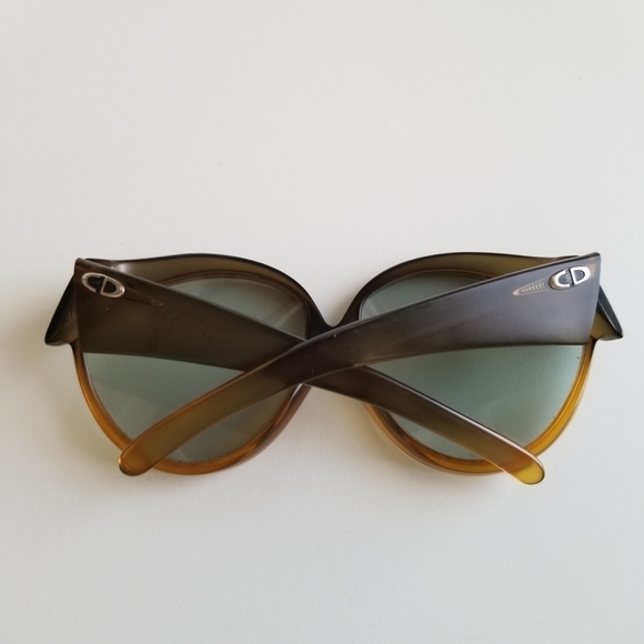 Dior | *RARE* Vintage Sunglasses - Picture 6 of 11